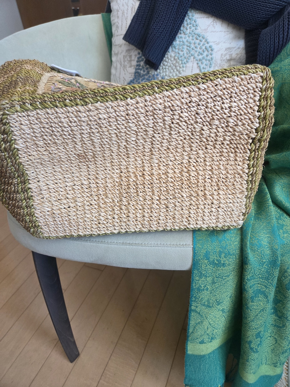 Handwoven Straw Tote with Pink Floral Embroidery and White Handles - Picture 5 of 6